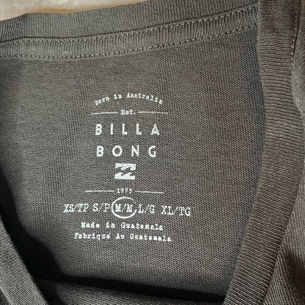 NWT Billabong Under The Palms Short Sleeve Graphic Tee Women’s size medium - Picture 7 of 8